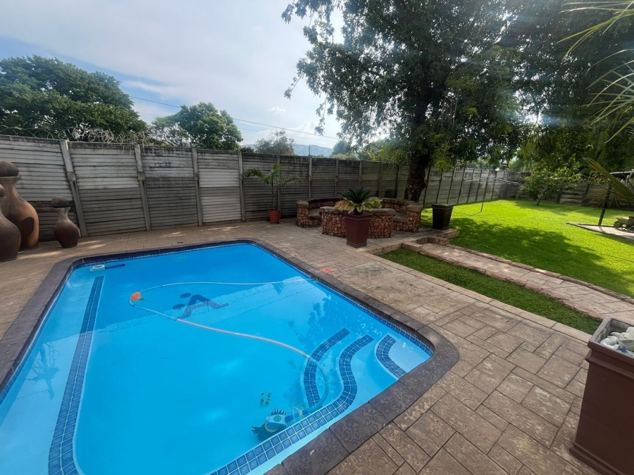 3 Bedroom Property for Sale in Protea Park North West